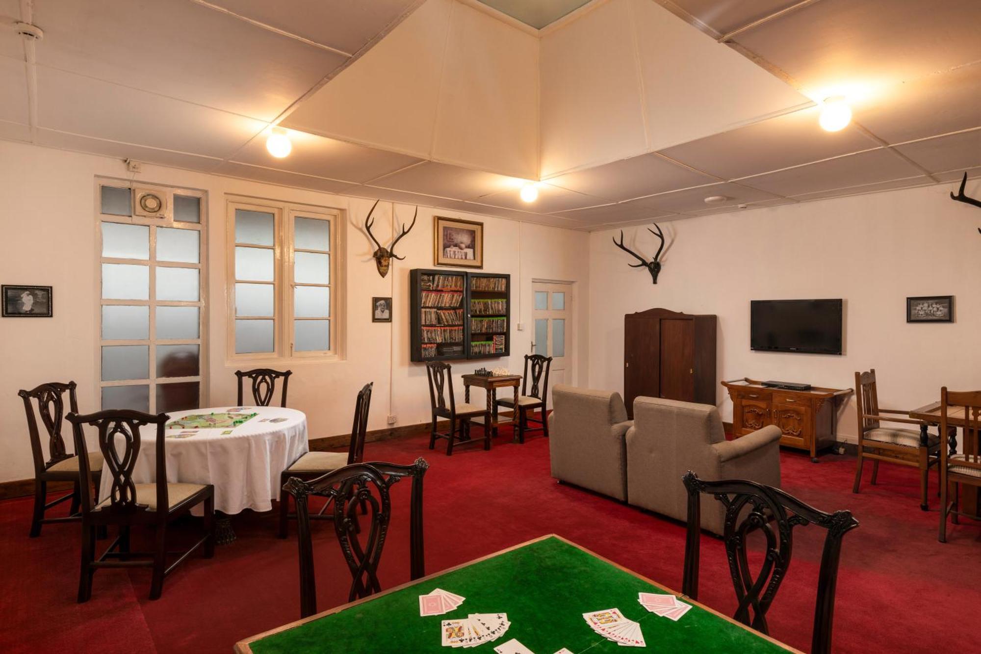 The Hill Club Нувара-Элия